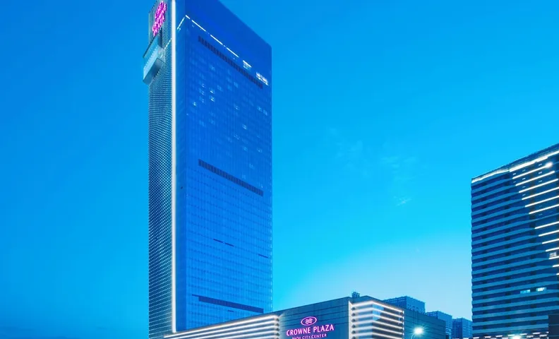 크라운 플라자 바오지 시티 센터 바이 IHG