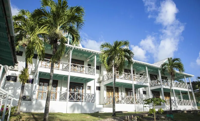 South West Bay Cabañas