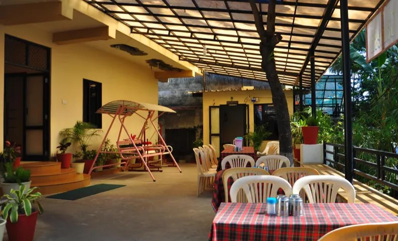 Hotel Oasis