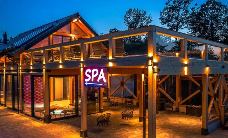 Jeżowa Woda Ośrodek Wypoczynkowy Palmiarnia i SPA