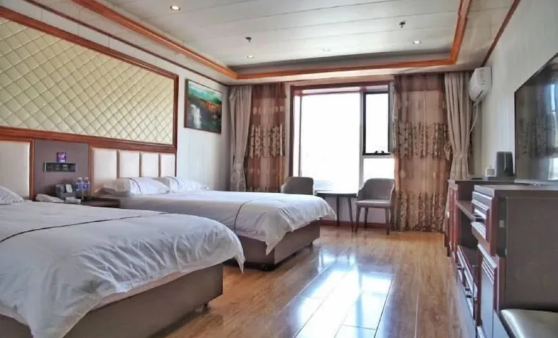 Dongtai Hotel