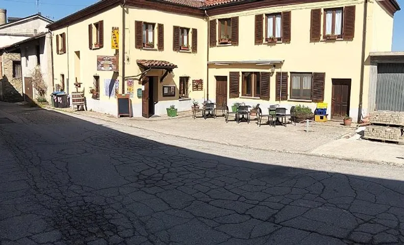Desdemona House Pub