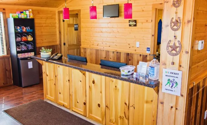 Lone Star Lodge