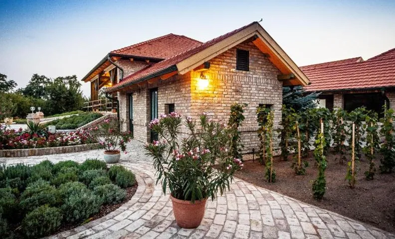 BENI family wine farm