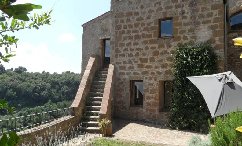 Un giardino nel tufo