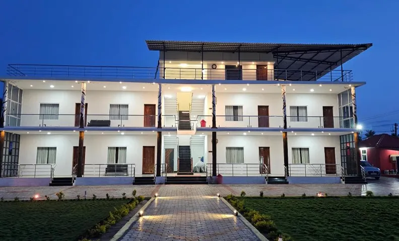 yr sea resort
