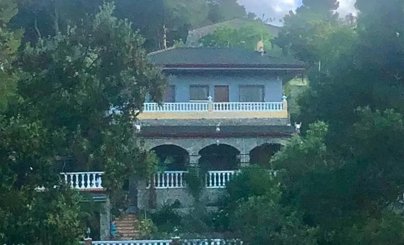 Chalet Familiar con terrazas, piscina y barbacoa