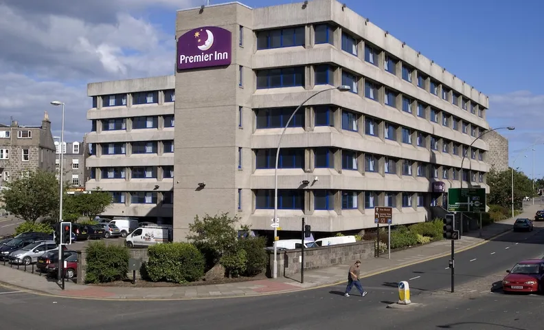 Premier Inn Aberdeen City Centre