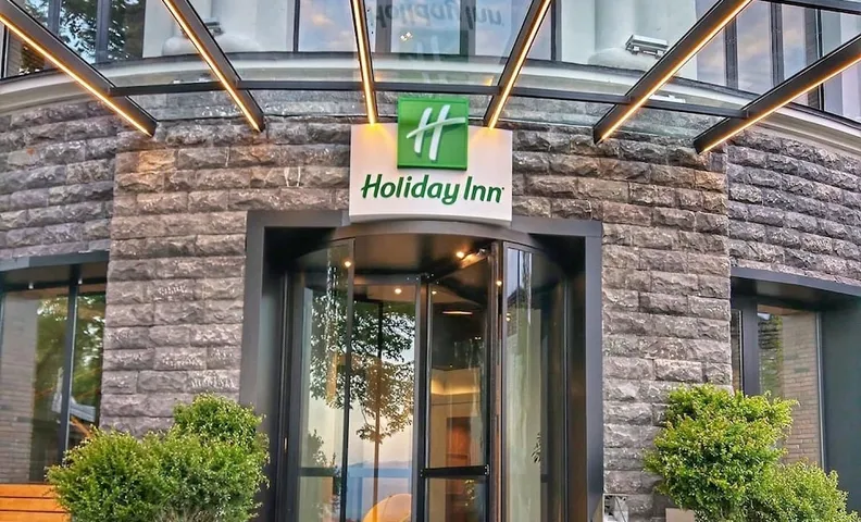 홀리데이 인 텔라비 바이 IHG
