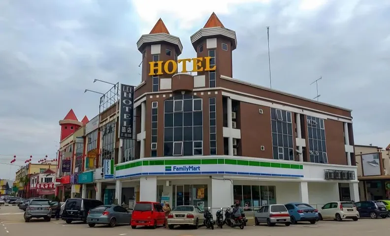 Lee Hotel