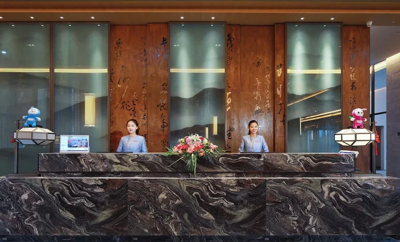 크라운 플라자 난창 완리 바이 IHG