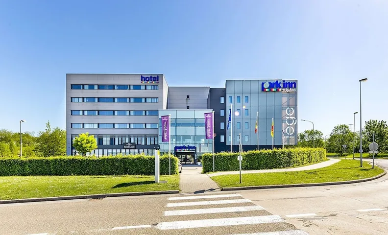 파크 인 바이 래디슨 리지 에어포트