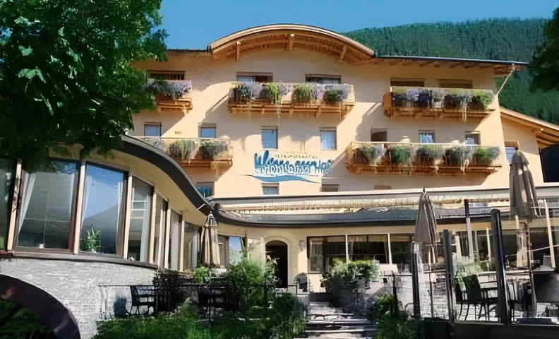 Strandhotel am Weissensee