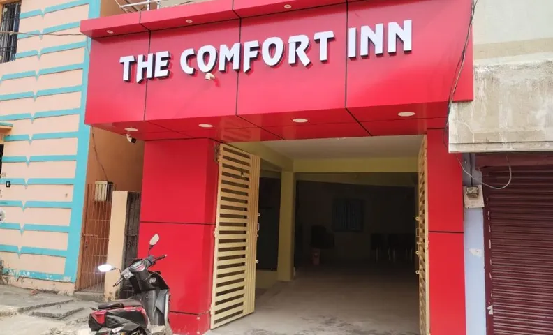 THE COMFORT INN