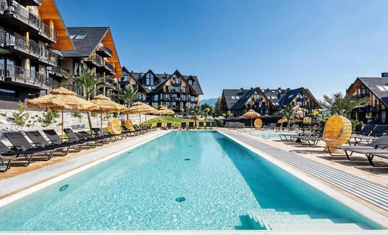 Aparthotel Natura Resort z restauracją Magdy Gessler