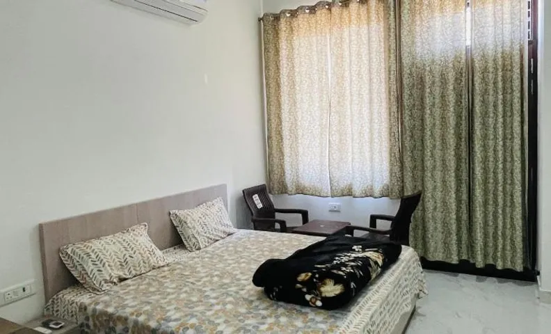 Hotel Devansh , Niwai