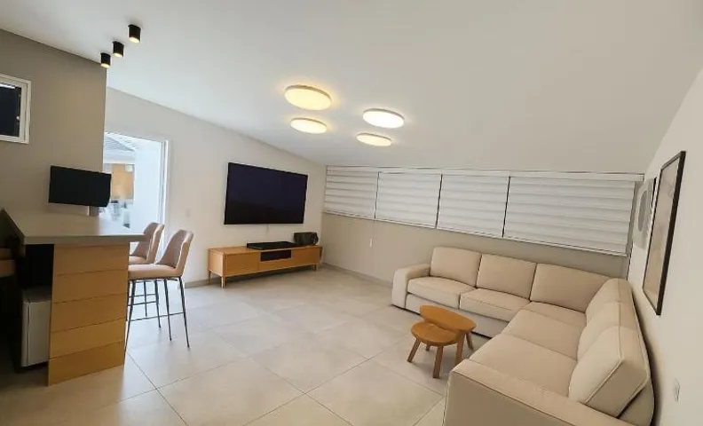 Loft 44