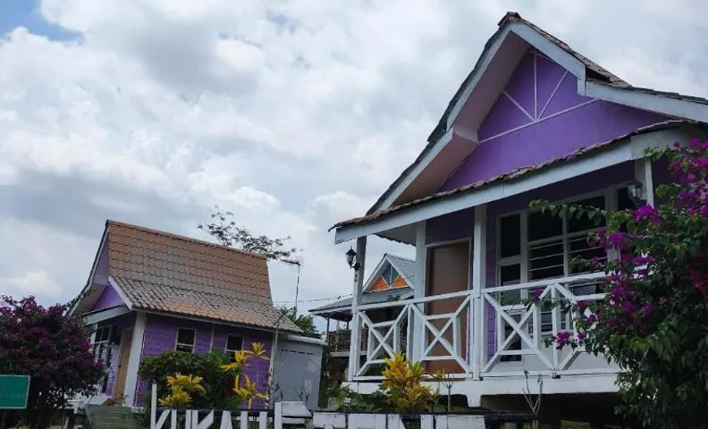 Kurau Stone Chalet