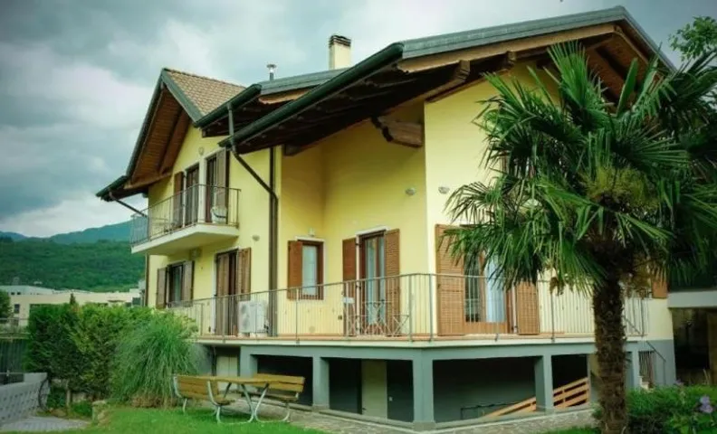 Countryhouse Verso
