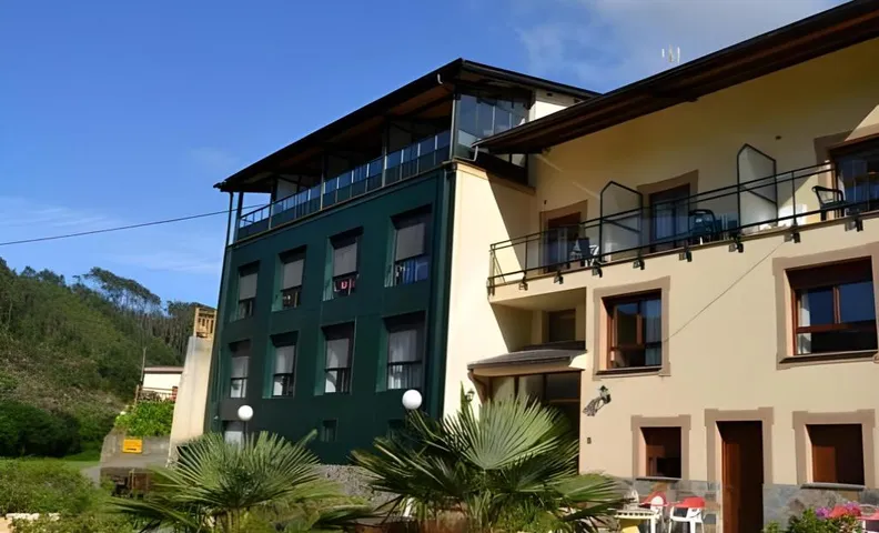 Hotel Restaurante Canero