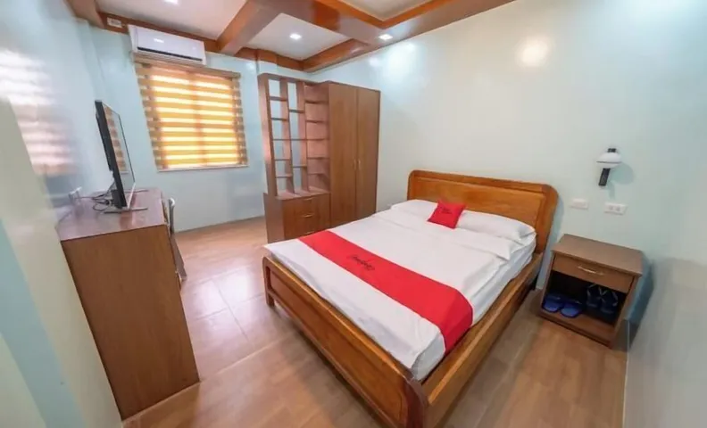 Reddoorz @ Alquiza Residences Paranaque