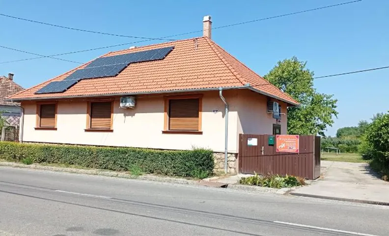 Kápolnás Vendégház Báta-Gemenc