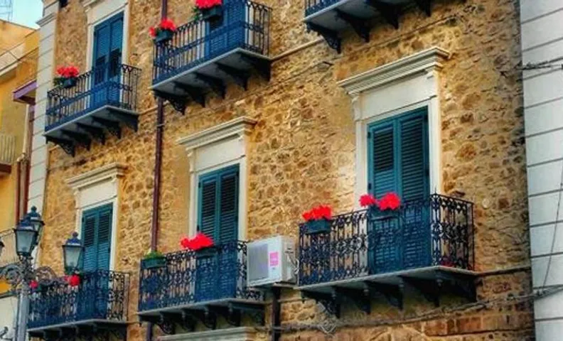 il portico dei normanni