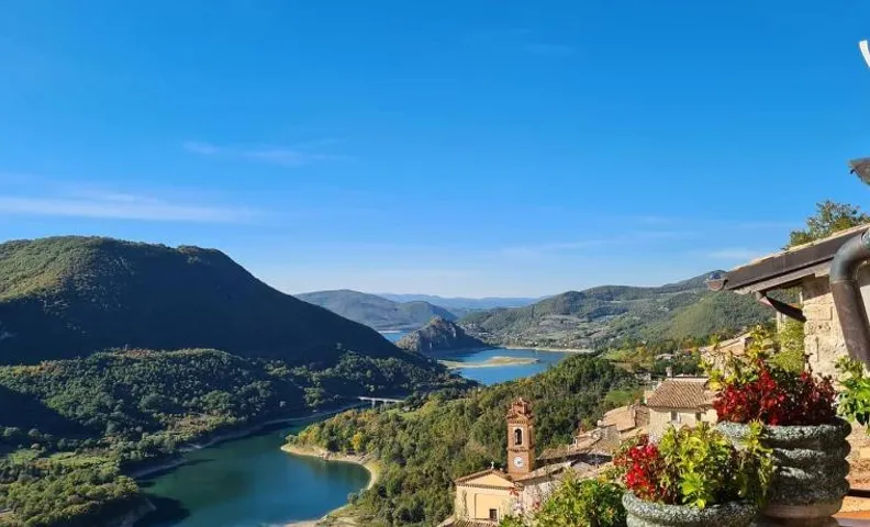 La Casa Sul Fiordo Lago del Turano