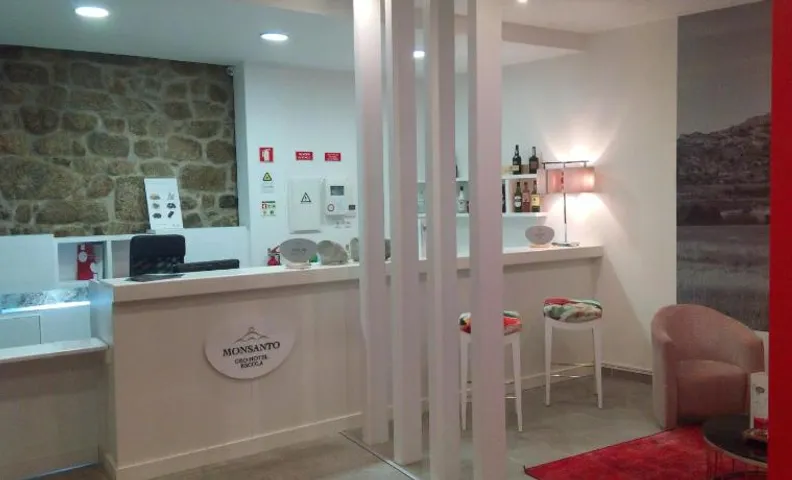 Monsanto GeoHotel Escola