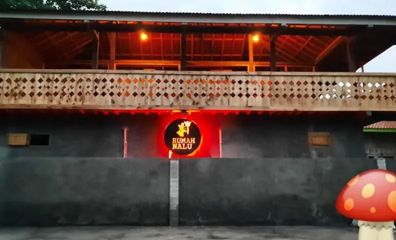 Rumah Nalu surf camp