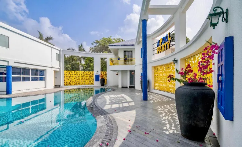 Roadies Rostel-Best Adventure Resort in Ahmedabad