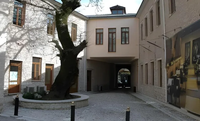 Alexios Luxury Hotel