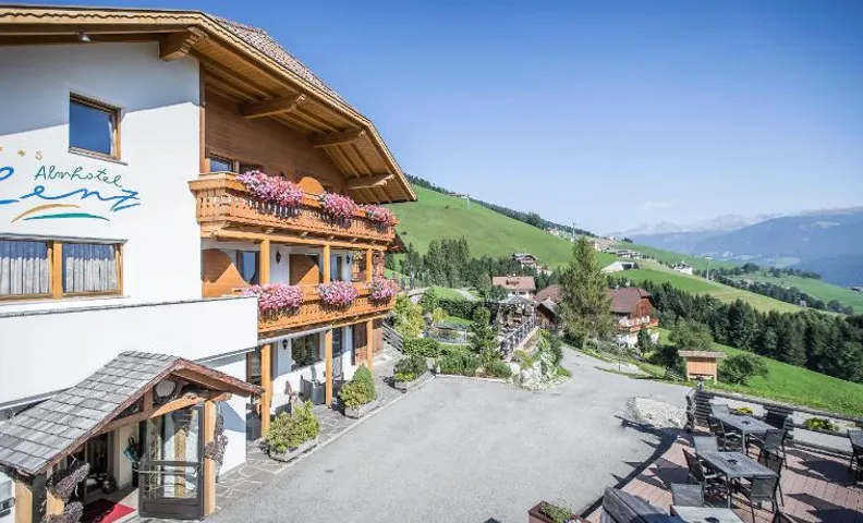 Almhotel Lenz