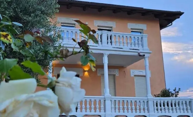Villa Delfi