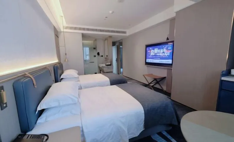Prince Hotel Railway Station Wanda Plaza
