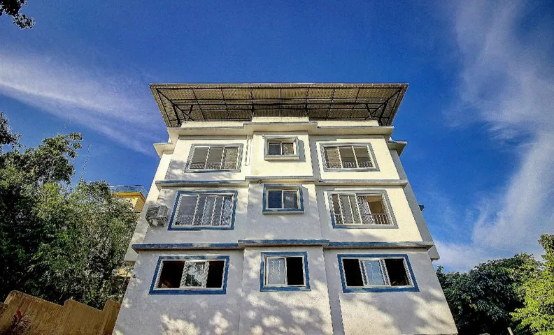 Hotel O Muktesh Chandra