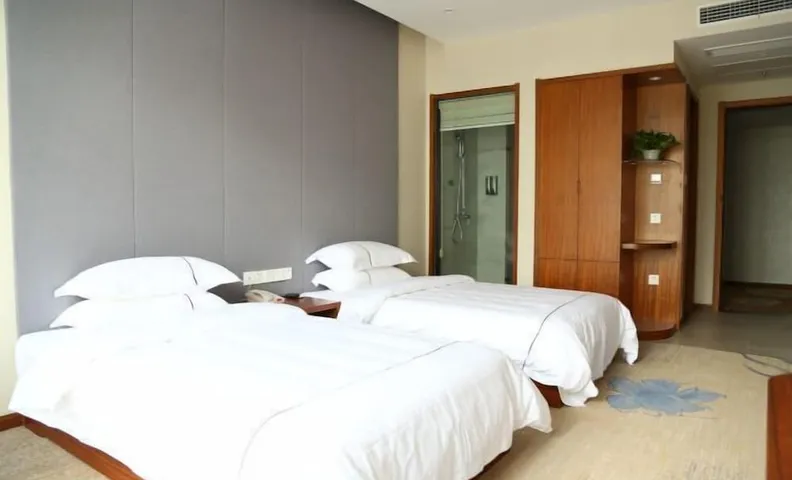 Jinpeng Baisid Huamu Holiday Hotel