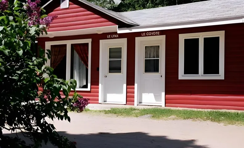 Kan-a-Mouche Pourvoirie Auberge et Chalets