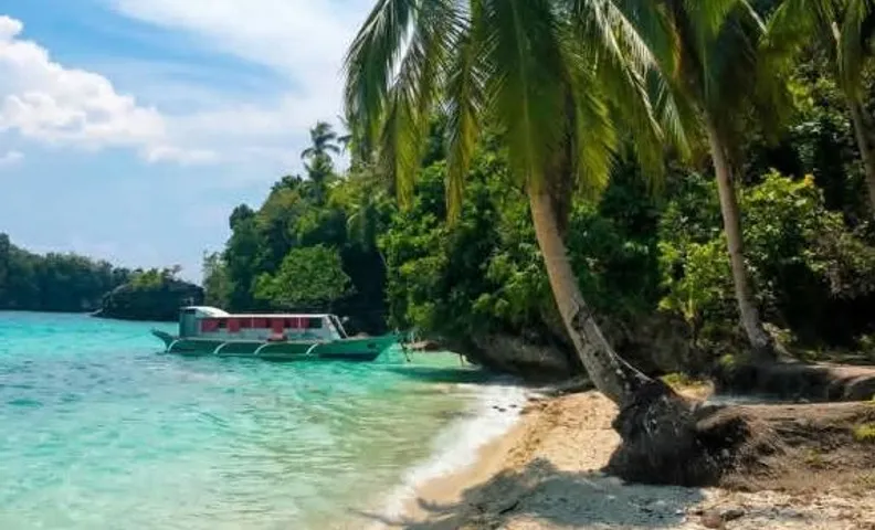 DINAGAT LIBJO BEACHFRONT