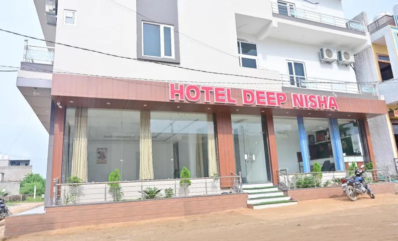 Hotel Deep Nisha