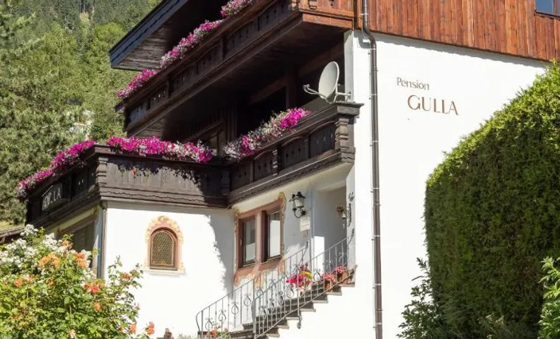 Pension Gulla - Ferienhaus Appartements B&B