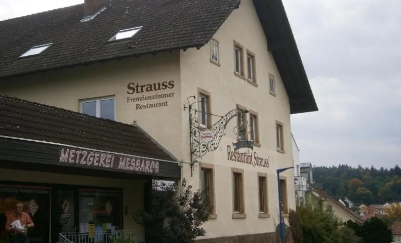 Hotel Strauss