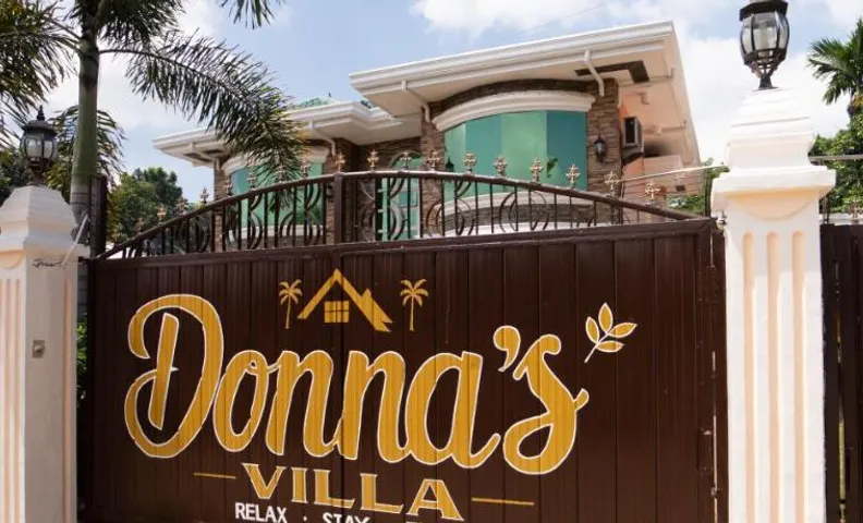 Donna's Villa Transient House