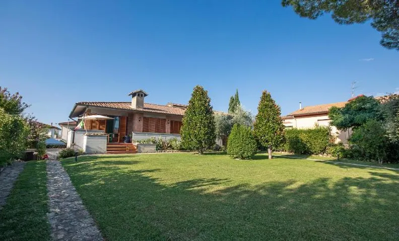 Villa Orsini - A Retreat in Pisa - Food and Relax