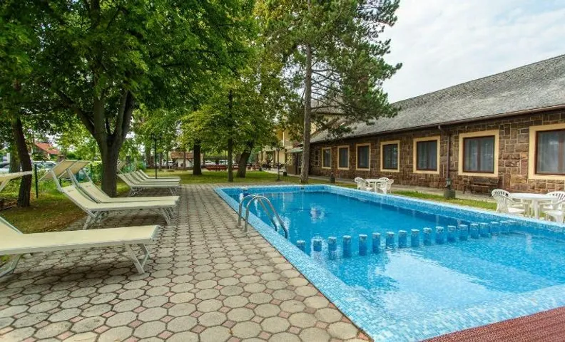 BL Garden Panzió