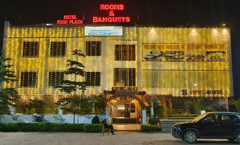 Food Plaza Family Restaurant & Hotel Shreyash Inn
