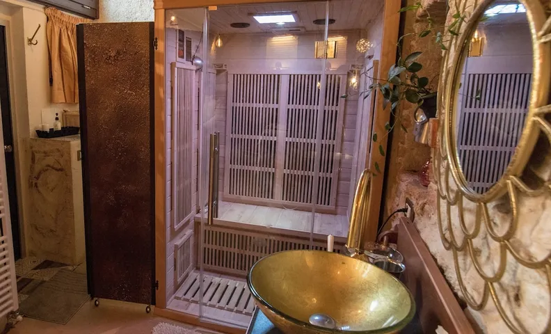 CasaRosada Wellness Guest House