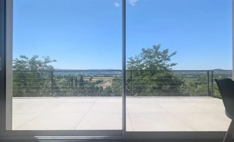Villa au calme avec vue imprenable
