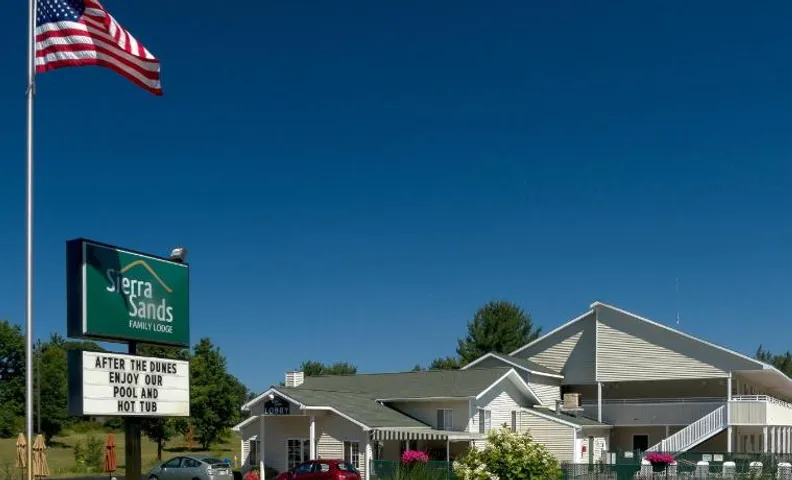 Sierra Sands Family Lodge