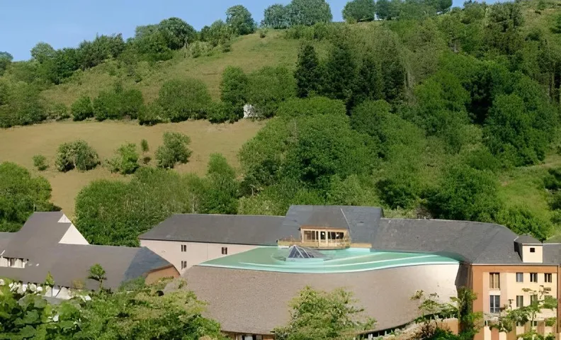 Brit Hotel Du Ban